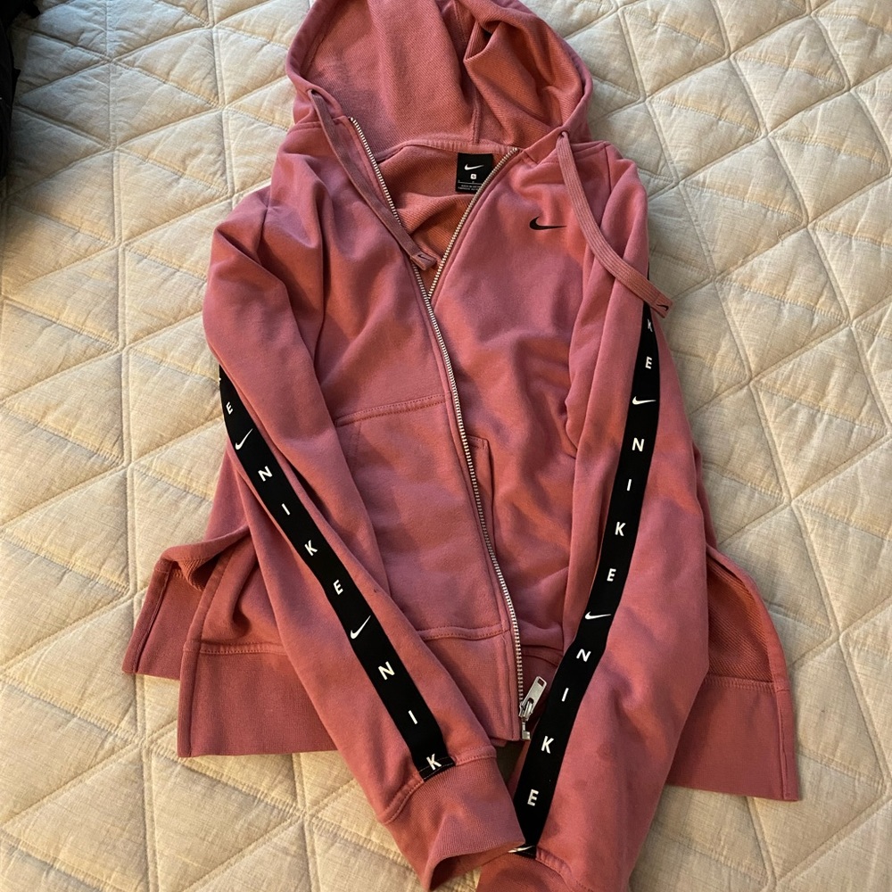 Nike sweater pink
